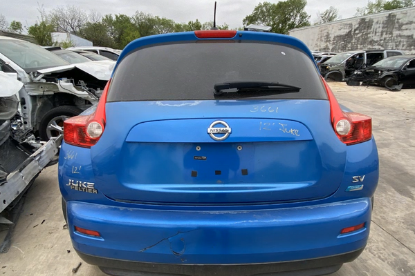 2012 NISSAN JUKE SV